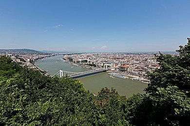 《潜水员戴夫》新更新上线 《小丑牌》 等联动内容登场